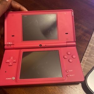 Pink Nintendo DSI